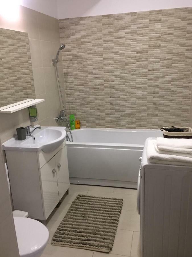 Simona Apartament Palas Mall 1 Iasi Ngoại thất bức ảnh